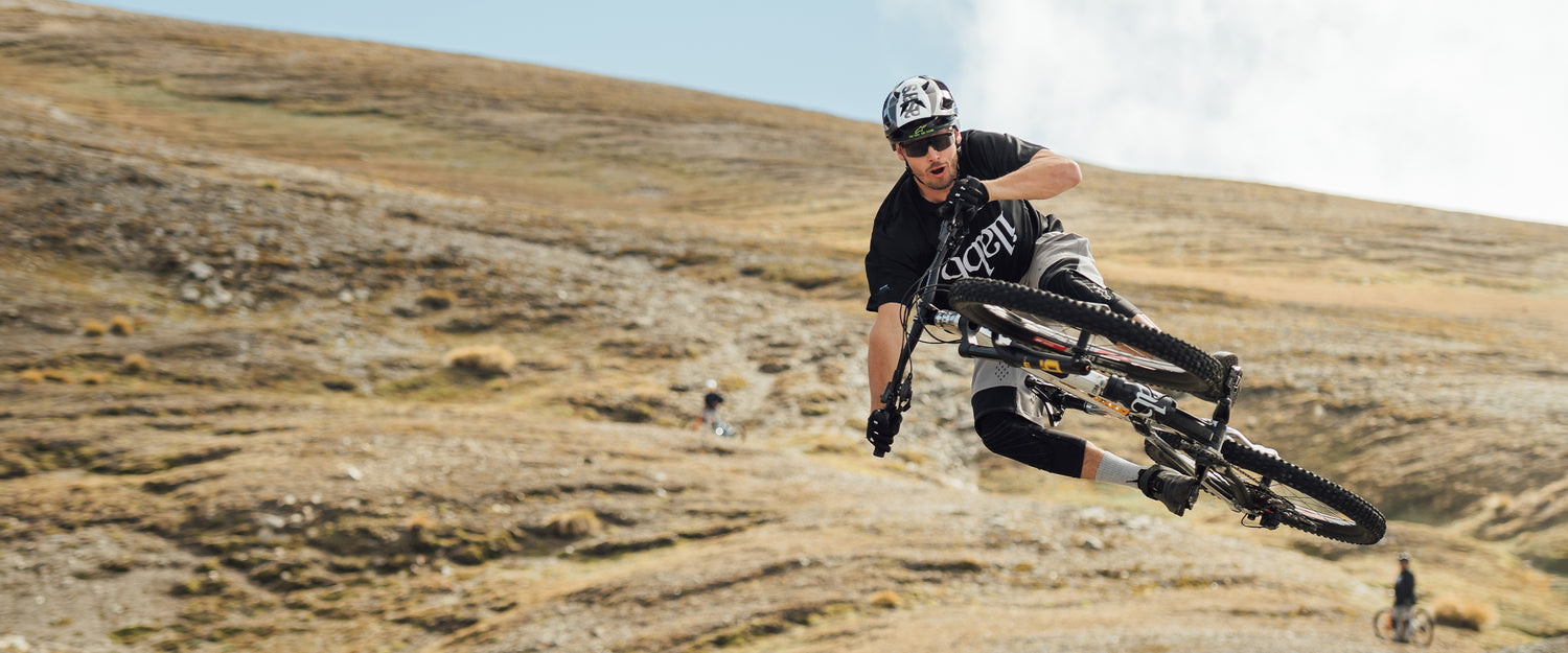 7 vêtements de vélo de montagne indispensables pour hommes