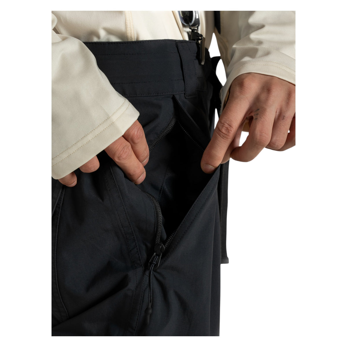 Team Issue 2L Insulated Men Snow Pants