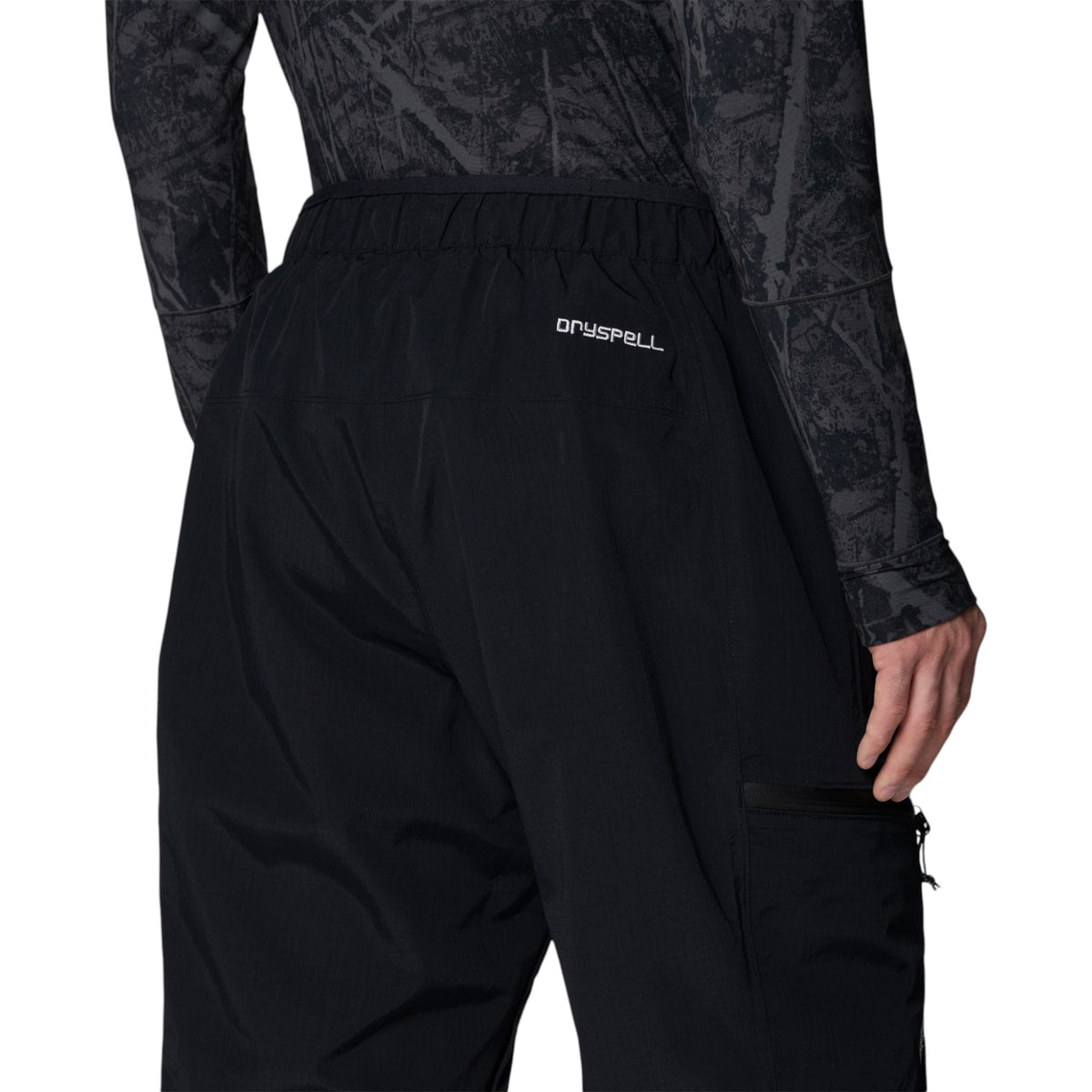 Mountain Hardwear Noir.010 L